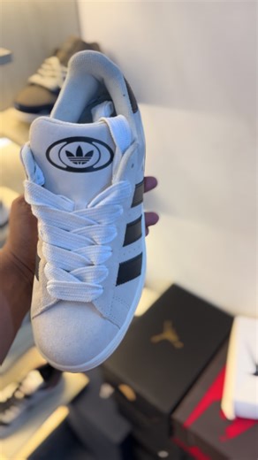 Unique Spot 2.0: Order via WhatsApp for Exclusive Offers