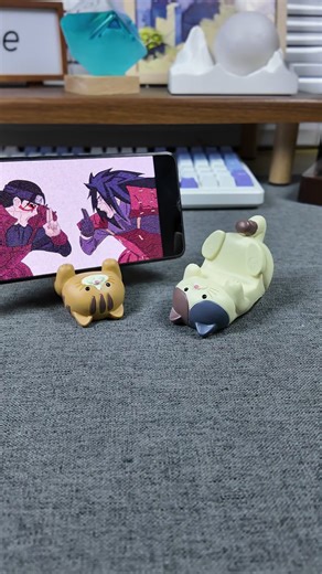 Cute Cat Desk Accessories for Holiday Cheer