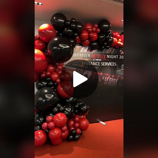 Netflix Theme Backdrop and Garland Balloon Ideas