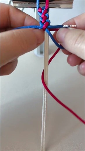 Simple and easy ways to tie a bracelet