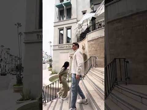 #fyp #wilshire #beverlyhills THE FAMOUS ‘WILSHIRE 4 SEASON HOTEL @ The Rodeo Drive In Beverly Hills