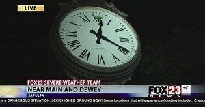 VIDEO: Sapulpa clock frozen at time storm hits