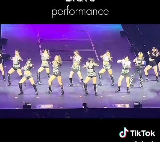 TWICE Brave Dance Practice Performance