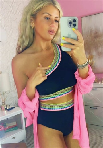 Fun high waisted swimsuit with the perfect pop of color!! Love this suit!! #swimsuit #momapproved #tummycontrol #onepieceswimsuit @Yonique