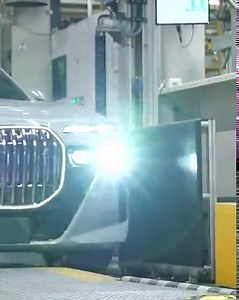 4.1K views · 243 reactions | In full swing. BMW i7 production is now underway at Plant Dingolfing, but did you know that by the end of this year, one in four BMW’s from the plant will be electrified? By 2025, we aim to increase this to 50% of all cars made at the plant  #BMWGroup #THEi7 #emobility | BMW Group | Facebook