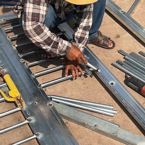 148K views · 1.6K reactions | Working Techniques To Weld and Install Large Sliding Gate | DIY crafts PR | Facebook