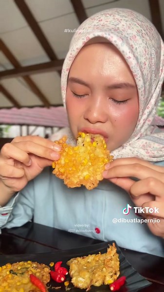 Nikmati Kuliner di Warung Apung Sunda, Jember