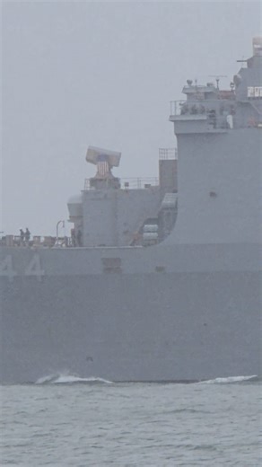 🇺🇸USS Gunston Hall (LSD-44)#Fog Whidbey Island-class dock #landing #ship | Richard LeBel