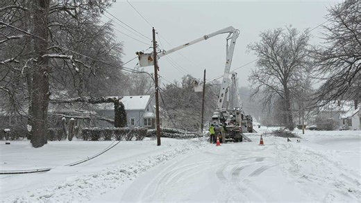 Many losing power from big winter storm: Check outage maps, tips
