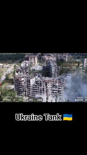23K views · 536 reactions | ภาพจากรถถังยูเครนบุกเดี่ยวเข้าทำลายตึกอาคารที่ทหารรัสเซียแอบซ่อนตัวอยู่﫡 #war #drone #tank #military | War Fighter | Facebook