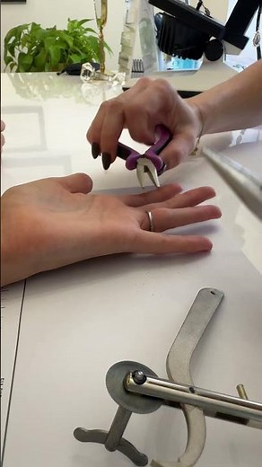 How to cut off a ring! They have a special ring cutting tool