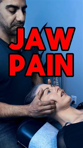 Tension in the masseter (jaw muscle) can be a major source of TMD and jaw pain. Deep tissue release helps: ✅ Decrease clenching tension ✅ Improve jaw mobility ✅ Reduce headaches & facial pain Precise, targeted work — restoring balance to one of the most overworked muscles in the body 💪🦷 #jawpainrelief #tmd #masseter #tmj #jawpain #clenching | Dr. Soroush Khoshroo