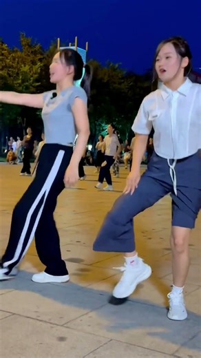 #bestshuffle #dance #dancer #fashion #shuffle #shuffling #trending #dancing