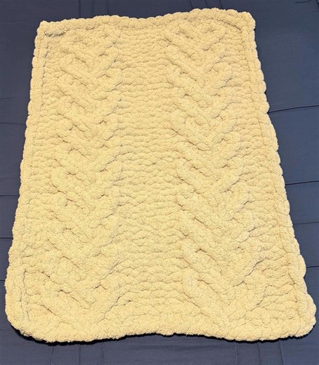 Sage Green Chunky Knit Heart Blanket | Handmade Valentine’s Gift - Etsy