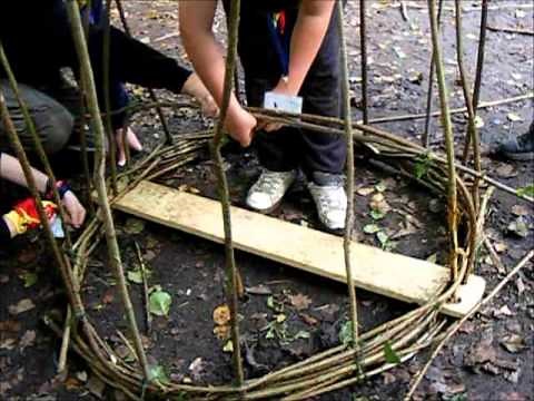 Howto build a Coracle with twigs and poly.