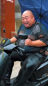 51K views · 876 reactions | This bird poop like human | Michaela Mercer | Facebook