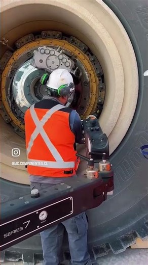 Aplicación de Brazo 3arm serie 7 en torque de OTR Caex