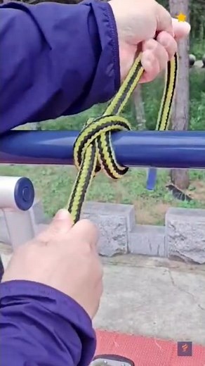 😱LOCKS TIGHT, RELEASES FAST — THE PIG HOOF KNOT SECRET! #viral #fyp