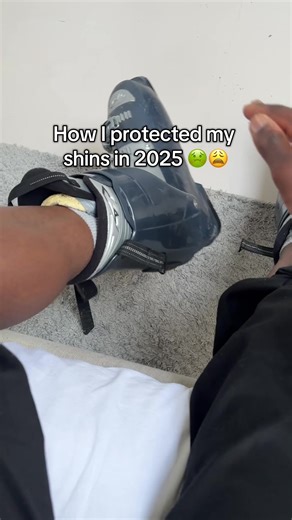 Send this to your ski friends 😌🎿 #skiing #shinpain #skishinguard