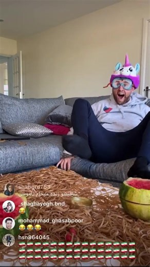 10,000 rubber bands vs a water melon 😂😂😂😂😂😂😂 | Meredith Evans