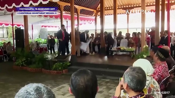 Momen Jokowi Kenang Momen Dibimbing Dosennya Kasmudjo di Fakultas Kehutanan UGM - ARSIP KOMPASTV