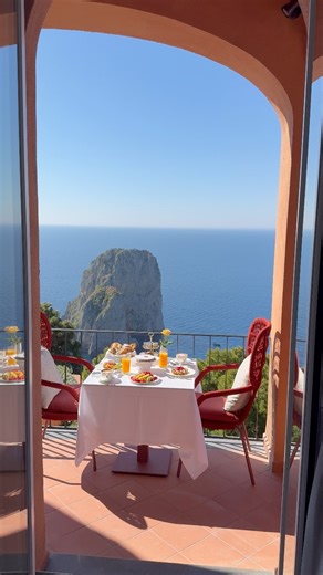 Colazione a #capri | Italian_Places