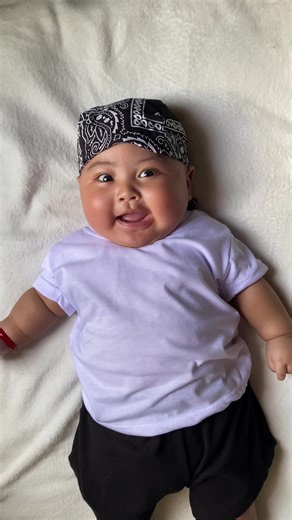 Adorable 4-Month-Old Baby Talking Moments