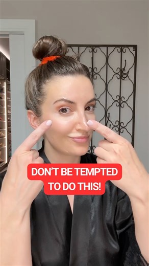 Ever wonder if even a dermatologist is tempted to pop a pimple? 👀 Even a derm has to resist the urge to pop, but there’s a better way... Instead, opt for a pimple patch instead to effectively alleviate the blemish without causing further damage. Your skin will thank you later 👌🏼 #dermatologist #skincare #acneprone #pimplepatches #acnetreatment #acnescars #acnetransformation #skinproductreview #acnepatch | Dr. Aleksandra Brown, DO, FAOCD, FAAD