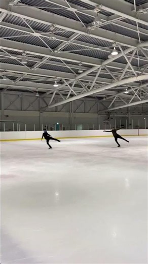 ⛸️🌀 Triple Axel Synchronized: Towards perfection! ✨🚀