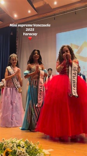 Sophia Muñoz on Instagram: "Mini supreme Venezuela 2025❤️(Disculpen mi reacción no sabía que había ganado) muchas gracias a todos los que confiaron en mí❤️"