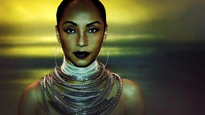 Sade begeistert 1993 in San Diego mit der "Love Deluxe Tour" – ein legendäres Live-Erlebnis