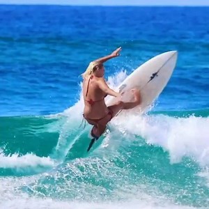 From Ellie-Jean Coffey @elliejeancoffey A few clips from yesterday 😊 feels good to be in the water self-isolating!!! Bikini @fashionnova FashionNovaPartner | Coffey's Girls