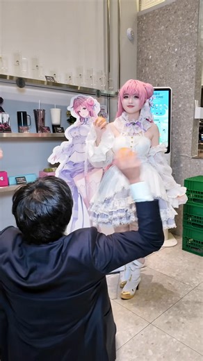 낭만나나 on Instagram: "Magic orange 🍊 이젠 뭘 만드는지도 모르겠다 #NIKKE #니케 #ニケ #Doro #胜利女神nikke #妮姬胜利女神 #メガニケ #NIKKEAnniversary #니케x디저트39 강남테헤란로점 dorothy cosplay : @leedo0804_official"