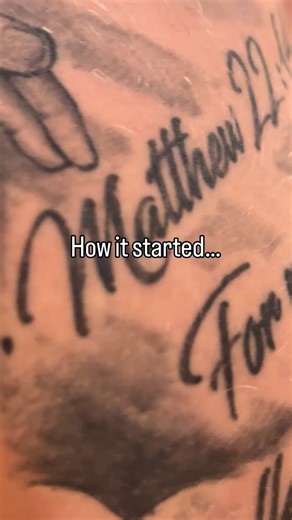 The start of my bodybuilding journey in 2022, really getting into it, fire lit more than ever after fully convincing myself, that I was done with college football, and I wanted to chase and pursue this dream, after a great friend and brother @antonioveasey encouraged and pushed me to start. I always loved training hard, and practically lived in the weight room and gym from 15 years old when I started chasing college football aspirations. Fast forward to 2025, 3 years deep in my bodybuilding jour