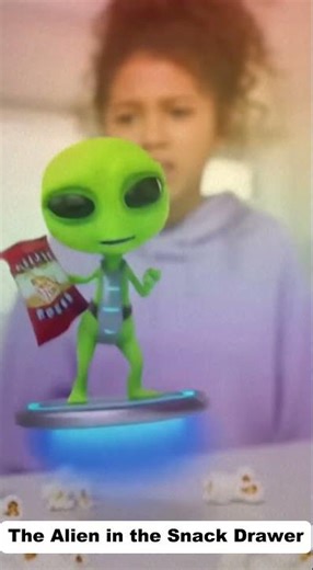“Tiny Alien Stole Her Snacks… and Started a War 😂👽🍟” #alienshort, #funnyalien, #snackattack