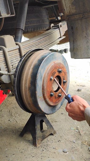 How To Remove Tight Rear Drum | Clean and Adjust Rear Drum Brakes #brakes #brakedisc #brakepads #brakeservice #mechanic #mechanical #mechaniclife #cartips #cartips⚡️ | Car Tips Tv