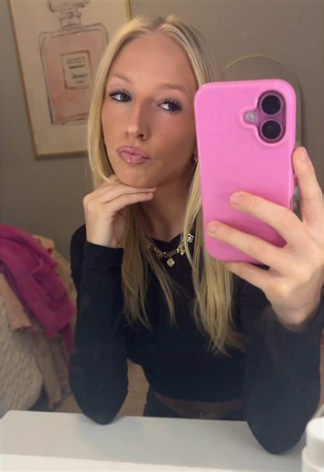 Eva Bloom (@eevabloomm)’s videos with original sound - Cinespia