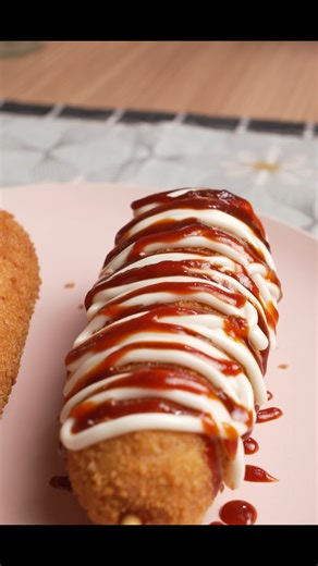 Video penuh di Youtube Che Nom | Che Nom