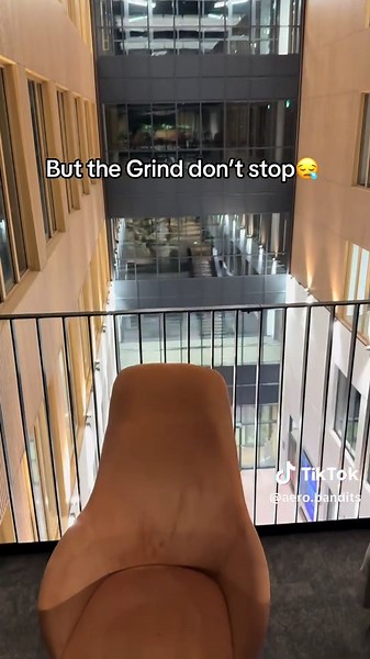 Overcoming Late University Lectures