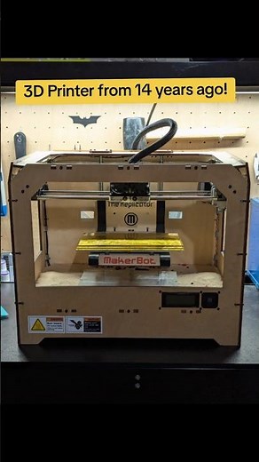 Today I got a great deal on an Original MakerBot Replicator! :) #3dprinting #fix #repair #invest