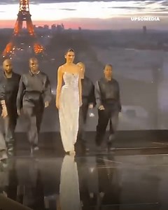 3.9M views · 3.4K reactions | "I never understood why she's the highest-paid model." | Icons + | Facebook