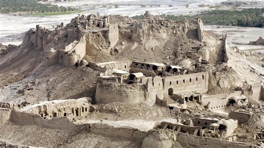 از زبان یک عکس - بیست سال از فاجعۀ بم گذشت