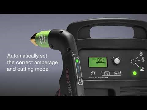 SmartSYNC™ torch automatically adjusts the amperage and chooses the right cutting mode.