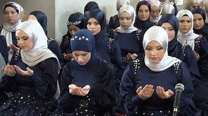 542K views · 49K reactions | The study of some effective prayers in the mosque by a religious teacher for college graduates. https://youtu.be/npOFOnAK5fk | Music Upscale | Facebook