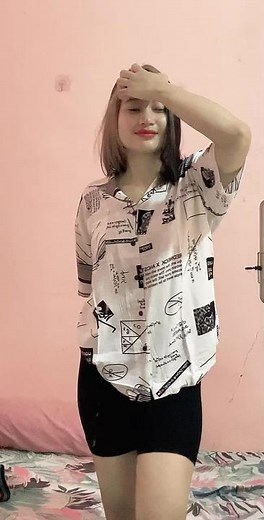 Casual Movement Instruction in a Pink Room