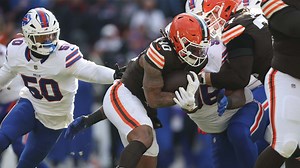 Browns RB Quinshon Judkins carted off field after 'nasty leg injury'