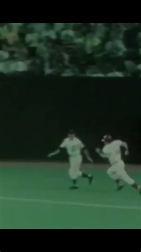 Rose Runs Over Fosse in 1970s All Star Game
