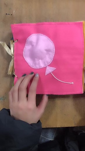 #布絵本 #手作り布絵本 #保育 #おすすめ とりあえず頑張った 😣