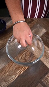 Buttery, nutty, and oh-so-crispy! 🥥 These coconut cookies are a treat you can whip up in no time — perfect for chai breaks or sweet cravings without the fuss. No eggs, no complications, just homemade comfort in every bite! ✨ #CoconutCookies #EasyBakes #EgglessCookies #TeaTimeSnacks #DesiTreats #QuickDesserts #HomemadeCookies (keywords: eggless cookies, coconut snacks, easy biscuit recipe, homemade cookie, Indian bakery-style cookies) | Chef Jaspreet Singh