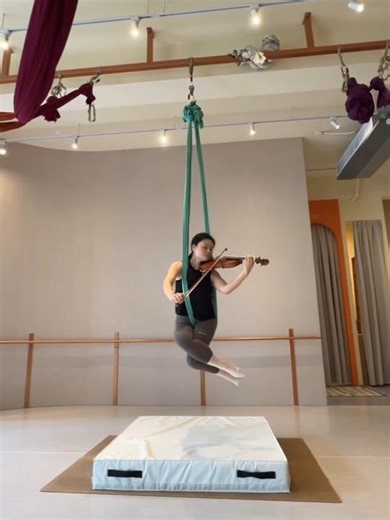 Aerial Hammock Violin | 舞綢小提琴 | Song of Secret Garden